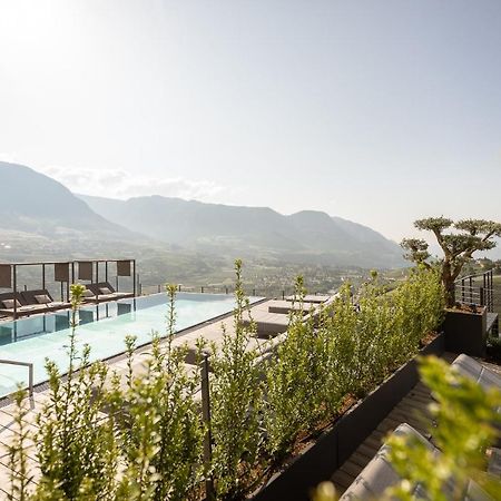 Landsitz Stroblhof Hotel Tirolo Exterior photo